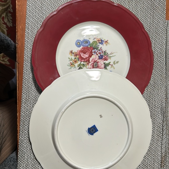 Vtg Baronet F&B made in Bohemia Czechoslovakia dinner plate. Only one plate. - Picture 2 of 4